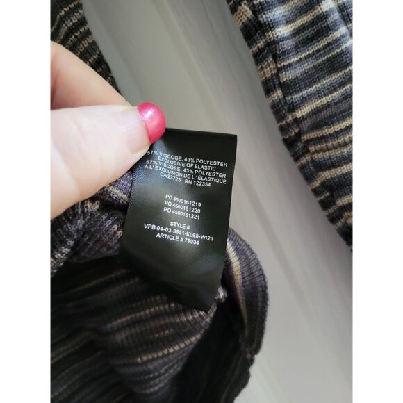 Wilfred Aritzia Gray Ribbed top size Medium Made for Each Other stretchy - Picture 6 of 7